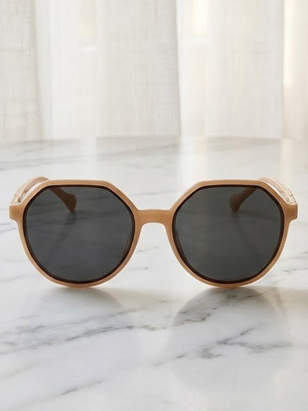 Ladies Pink Cream Round Plastic Fashionable Sunglasses